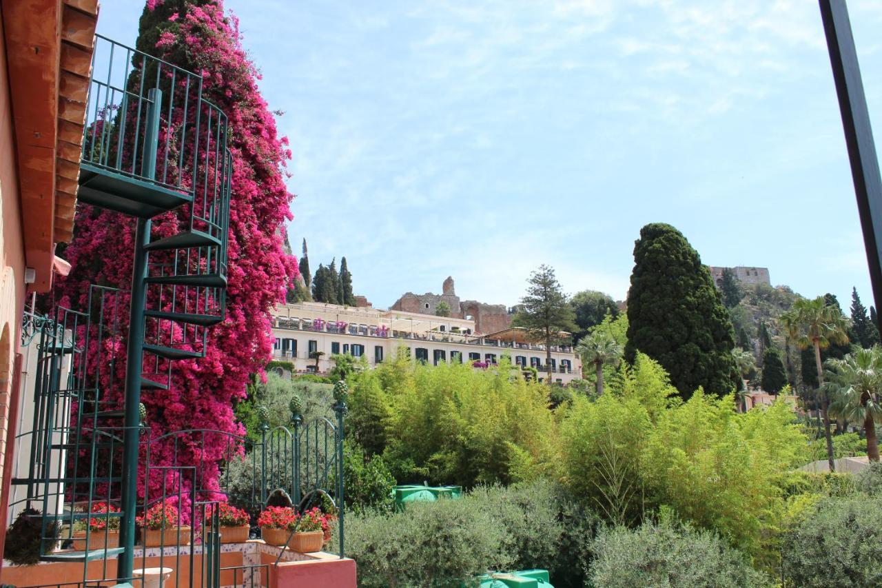B&B Casa Al Vicolo 2 タオルミーナ エクステリア 写真